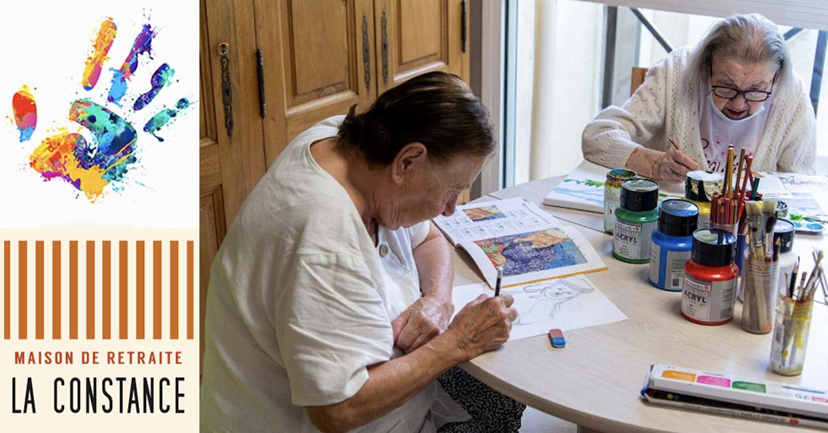 11Art-Thérapie pour personnes âgées à la Constance Résidence Seniors Marseille. Photo de 2 dames dessinant à une table + Logo + Empreinte de main en peinture